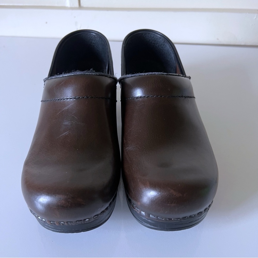 Dansko Brown Leather Clogs Comfort Casual Career Professional Orthopedic SZ 38 - Picture 5 of 15